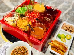 -禄婶鸡煲·打边炉