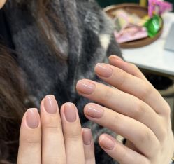 -自在·款式美甲美睫