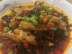 干烧耗儿鱼-洪霞餐馆