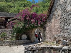 -高荡千年布依古寨旅游景区