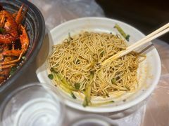 -肥肥虾庄·金牌油焖大虾(首义路店)
