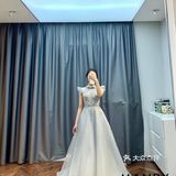 灰蓝色得轻纱礼服 水晶纱得面料，闪闪亮亮 A蓬的版型