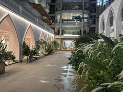 -洪小鹏生活美学馆(领SHOW天地店)