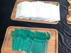 -星巴克(广州淘金路店)