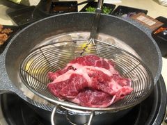 -六扇门潮汕牛肉火锅(BGC店)