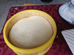 -依江春水烤鸭店