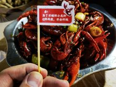 -老街烧烤大排档·地道湖北菜·龙虾馆(汉口火车站店)