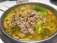 黄汁酸汤浸肥牛-至潮餐厅精致粤菜·活鲈鱼·走地鸡(珠江新城店)