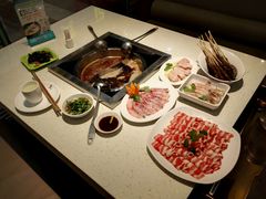 -华神龙火锅城(凤凰路店)