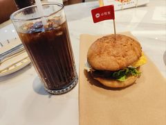 -必胜客(砂之船中东奥莱店)