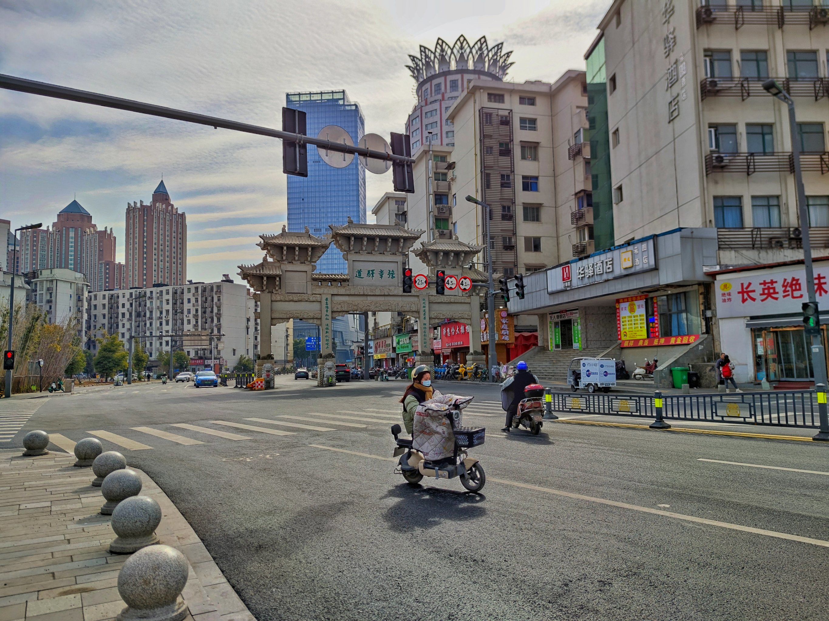 南昌老牌坊十字街牌坊