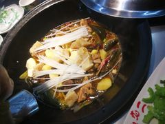 -屯老二农家铁锅炖·行业领军者(梅江店)