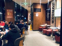 大堂-汉堡王(徐汇绿地缤纷店)