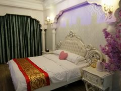 -天使恋人主题酒店(深圳翻身路店)