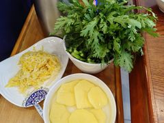 -楼外楼大刀肉传统火锅居(博学路店)