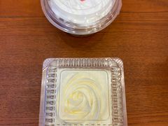 -红宝石·鲜奶小方·海派西点房(南丹店)