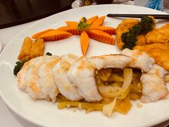 -榕树下海鲜馆(坪山路店)