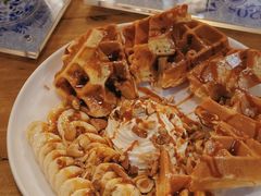 香蕉脆果仁华夫饼-西关84·History·Art·Cafe