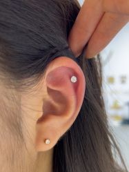 -AI艾耳·专业手工耳洞·穿孔美学馆