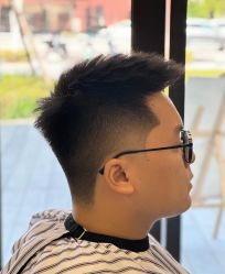 -豪帅男士理容馆