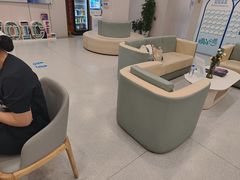 -上海大学附属上海和平眼科医院