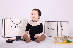 -米克儿童美学摄影馆(金山花园南区店)