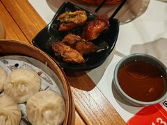 -馋三尺蟹粉小笼(人民广场店)