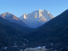 -亚拉雪山风景区