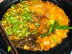 -八月美食小馆(银泰城总店)