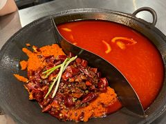 -鹿鸣山草本茶香火锅(园西路店)