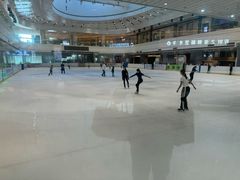 -陈露国际冰上中心(天津嘉里汇店)