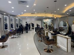 -八佰伴8008星级形象店