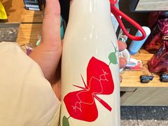 -星巴克臻选(呼和浩特维多利摩尔城店)