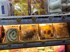 -全家便利店(虹桥路四店)