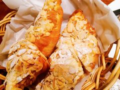 杏仁羊角-麦田工坊(月湖店)
