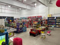 -逝水玩具折扣店