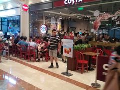 等位区-COSTA COFFEE(上海月星环球港店)