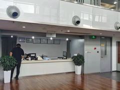 -奔驰上海利星(七宝店)