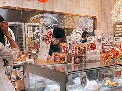 面包甜点陈列柜-虎头局·渣打饼行(五一新干线店)