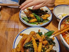 -云阿蛮云南生烫牛肉米线(奉贤路店)