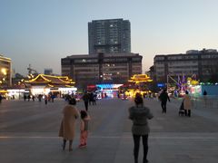 -万达广场(龙湖店)