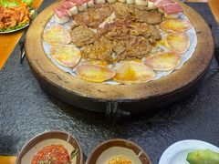 -老姐石板烧烤+铜炭火锅(总店)