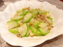 苹果丝瓜炒花蛤肉-四道菜·福建菜馆(新街口金鹰店)