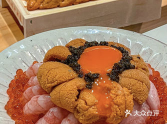 能吃到海胆的鲜甜 每一口都很幸福！