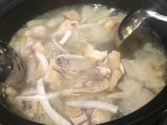 竹笙椰子鸡-百年果林椰子鸡(中洲店)