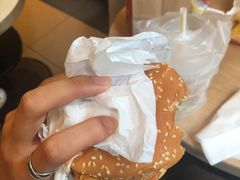 -麦当劳(杭州西湖银泰百货店)