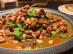 -侯志伟老街炒鸡(广济街店)