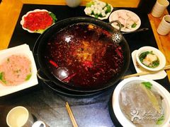 -锅首鲜品火锅(鸳鸯店)