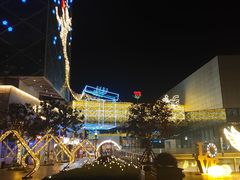 -宝龙城(杭州滨江店)