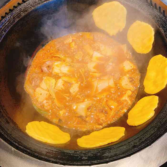 打分  好像是第一次地锅鸡是点好以后,食材直接端